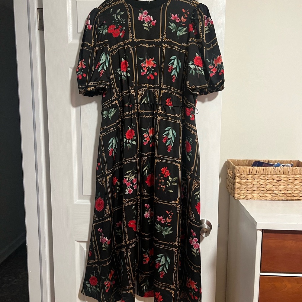 Floral Black Dress with Puff Sleeves
